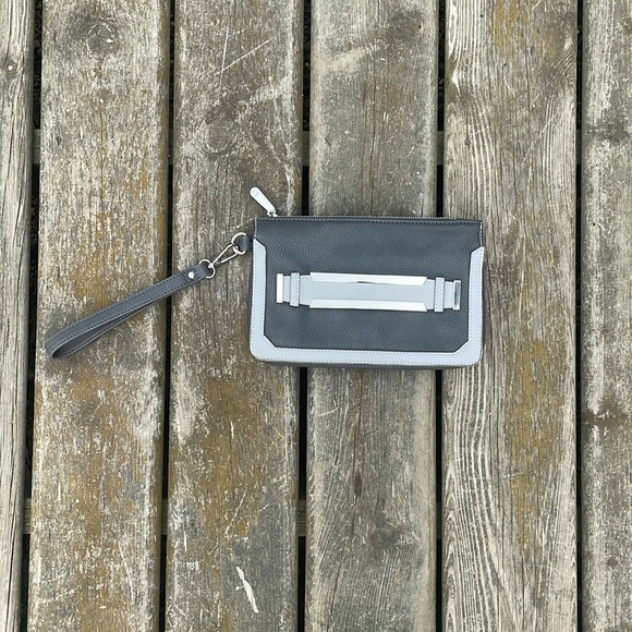 NWT Charming Charlie Clutch Wristlet Handbag - Picture 2 of 11